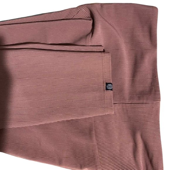 ONZIE Ribbed Yoga Leggings - Size Medium - Picture 11 of 14